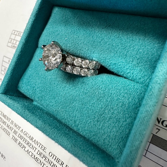 14K White Gold Round Cut Center 4.68 ct tw. - Picture 3 of 7